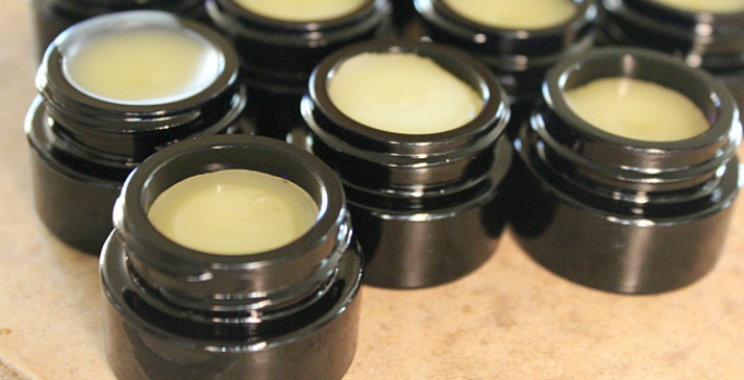 How to make lip balm - featured image